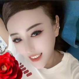 纹身美熟女