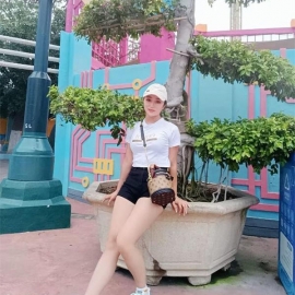 云南彝族狐媚女王体验