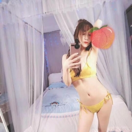 大长腿的一个性感妹子