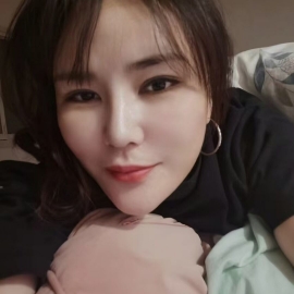 月亮湾夜市少妇