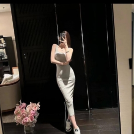 妹子身材火辣性感