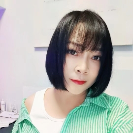 青秀雅典国际巨乳熟女